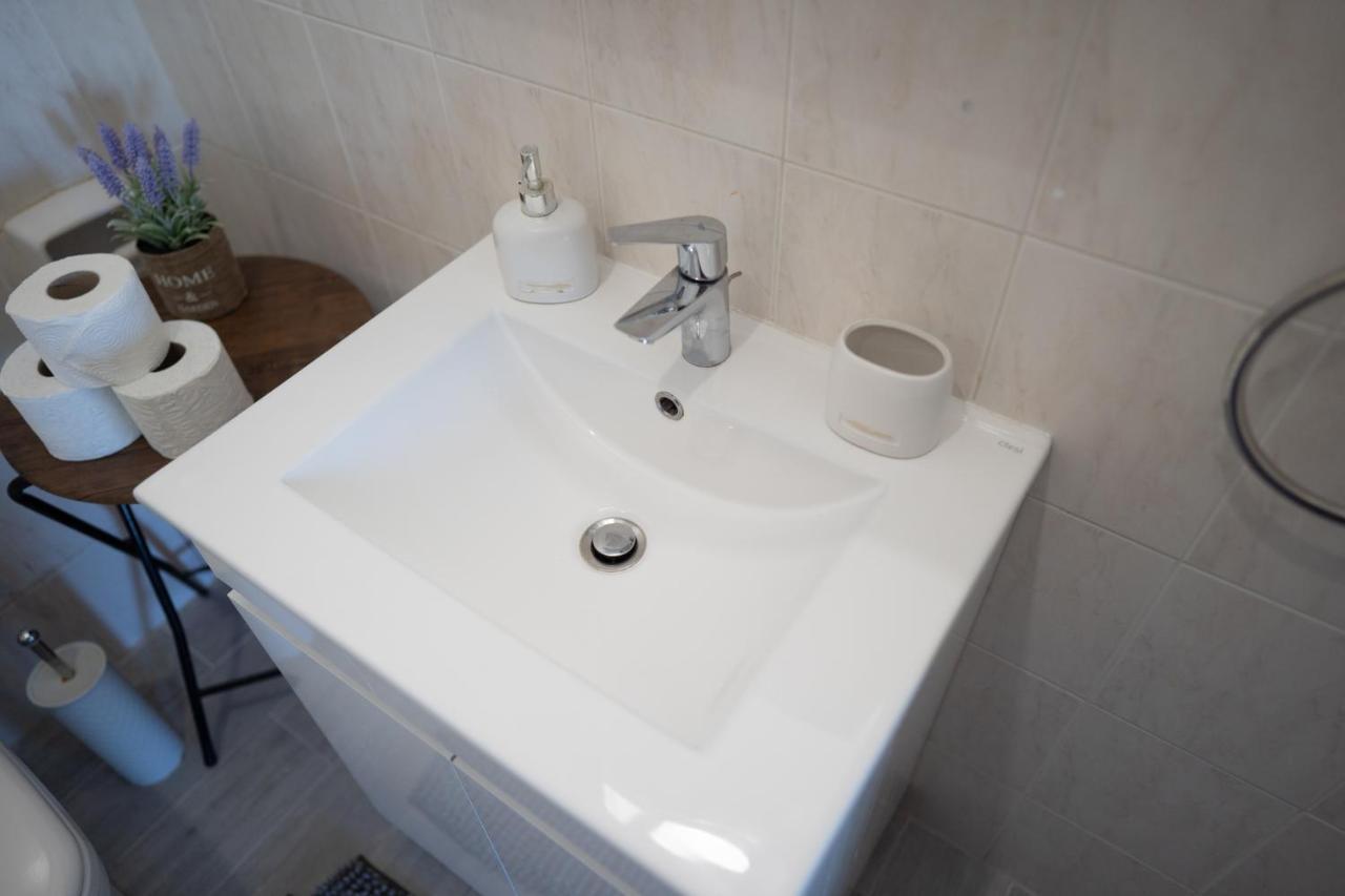 Apartment Paradise Gardens2 With Waking Distance To The Sea Paphos
