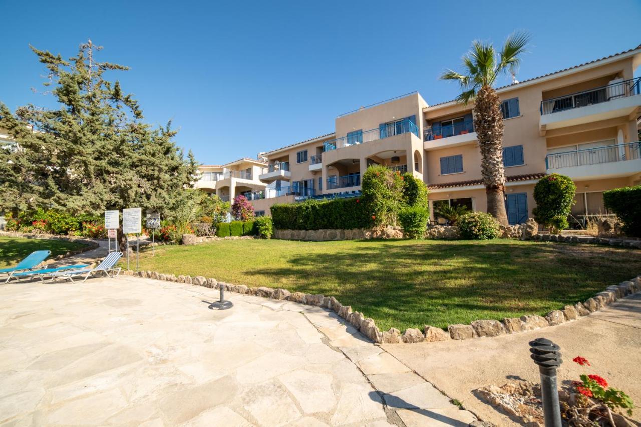 Apartment Paradise Gardens2 With Waking Distance To The Sea Paphos