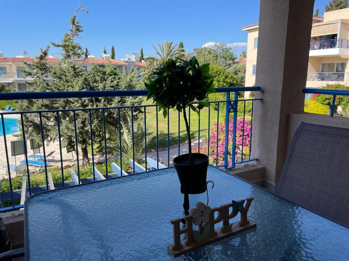 Apartment Paradise Gardens2 With Waking Distance To The Sea Paphos