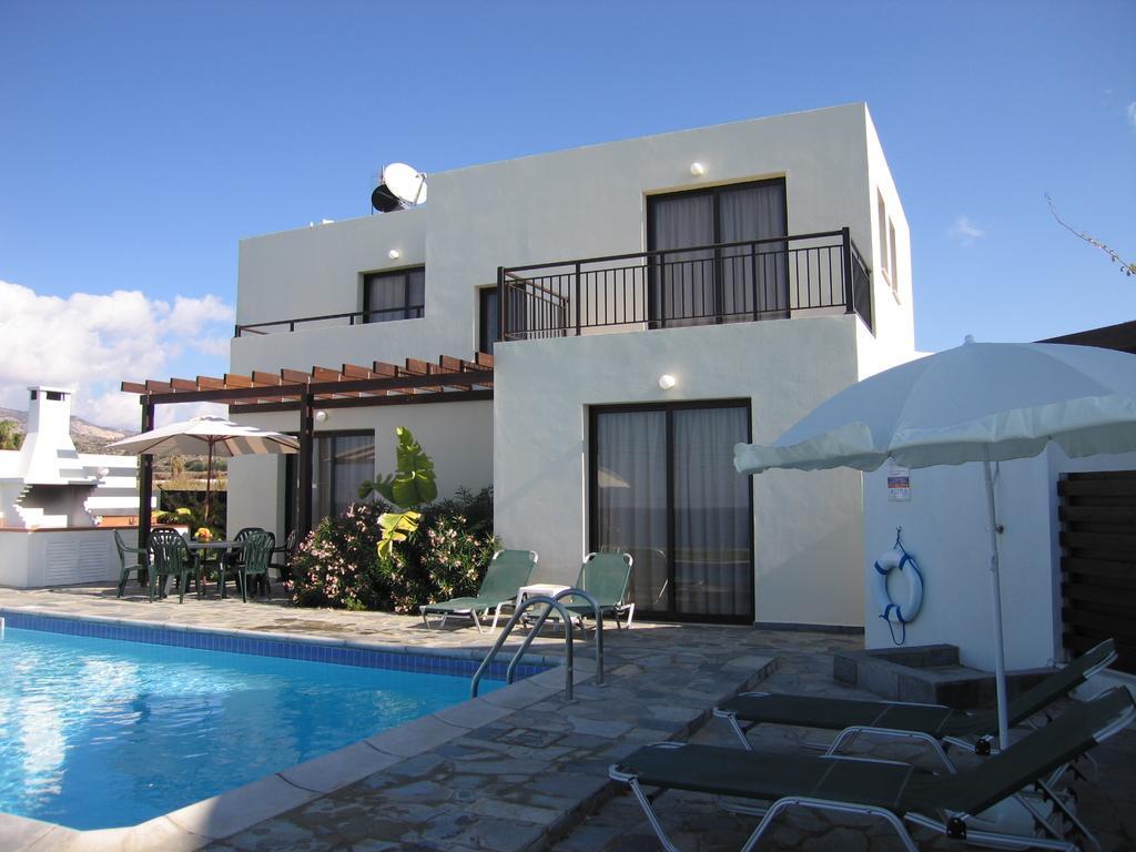 Aura Holiday Villas Pousada