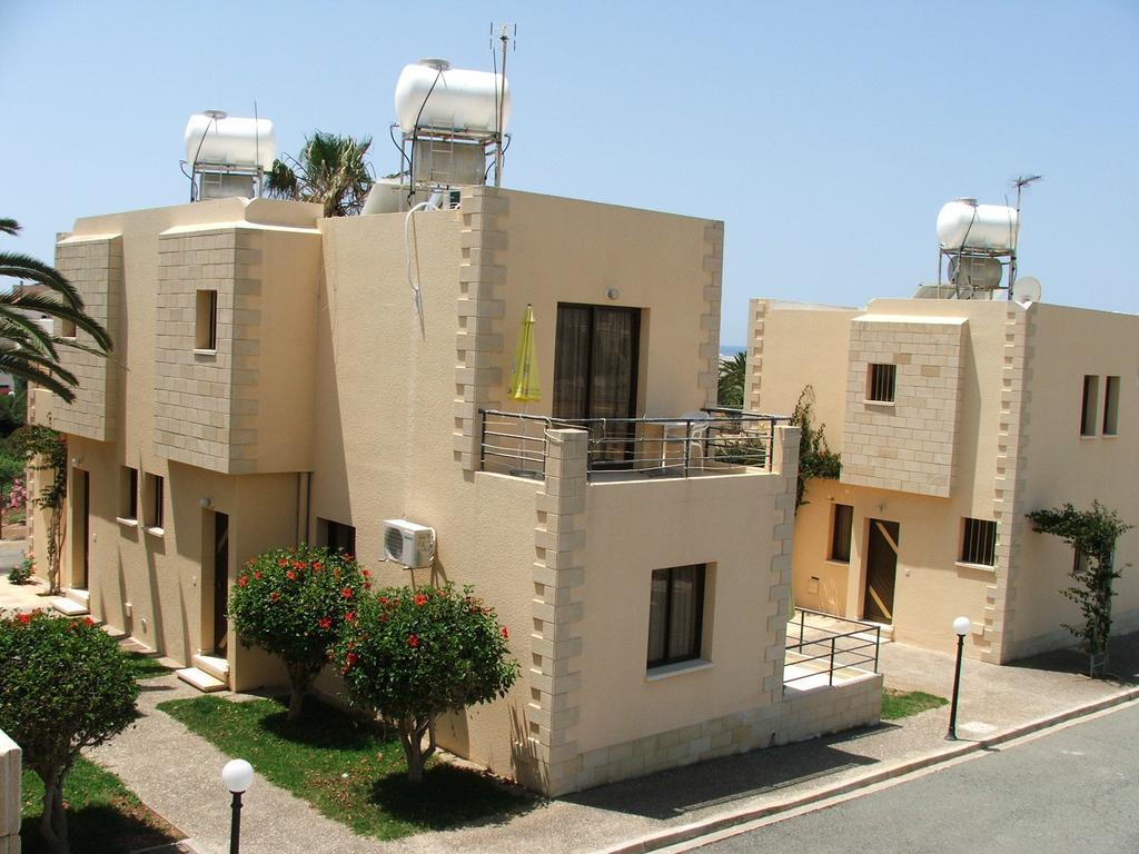 Dimma Seaside Houses *