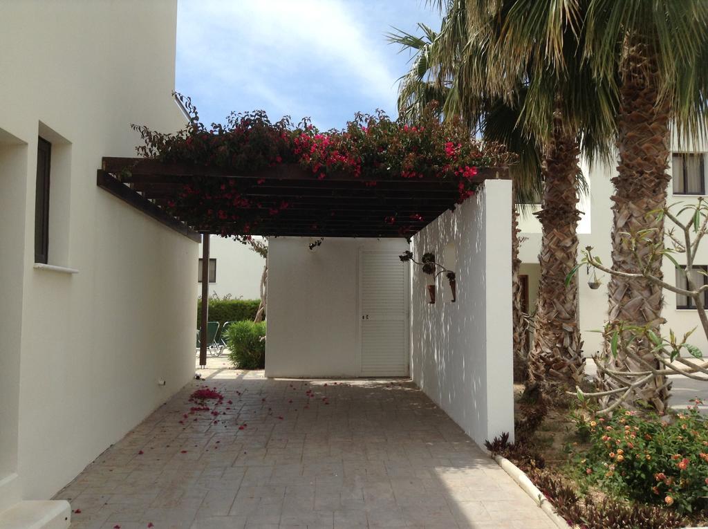 Aura Holiday Villas Pousada *