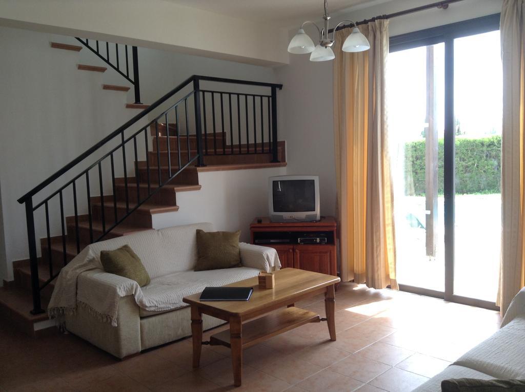 Aura Holiday Villas Pousada