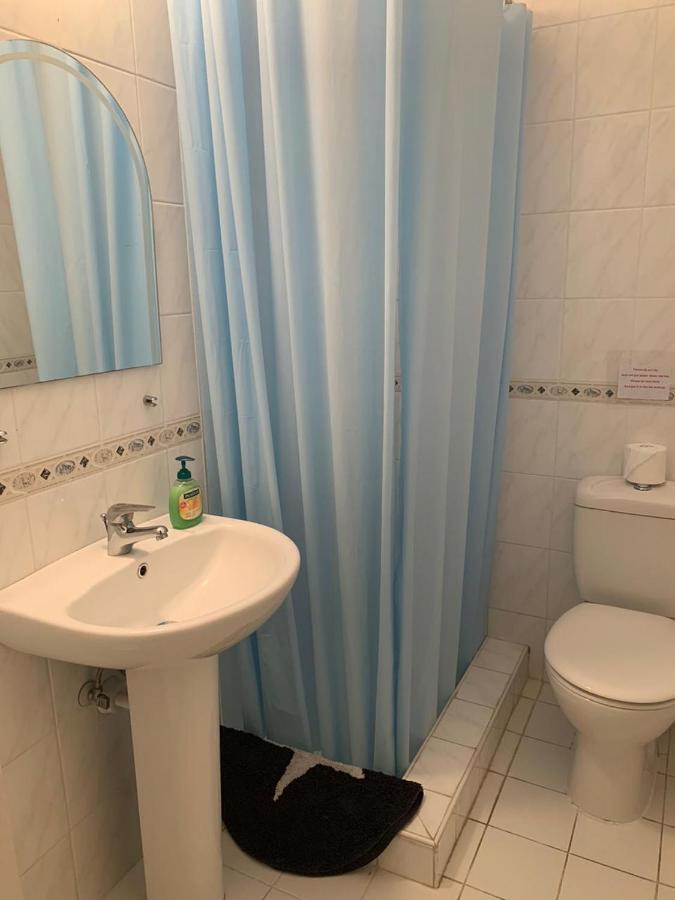 Comfortable 2 Bedroom In Popular Limnaria Gardens *