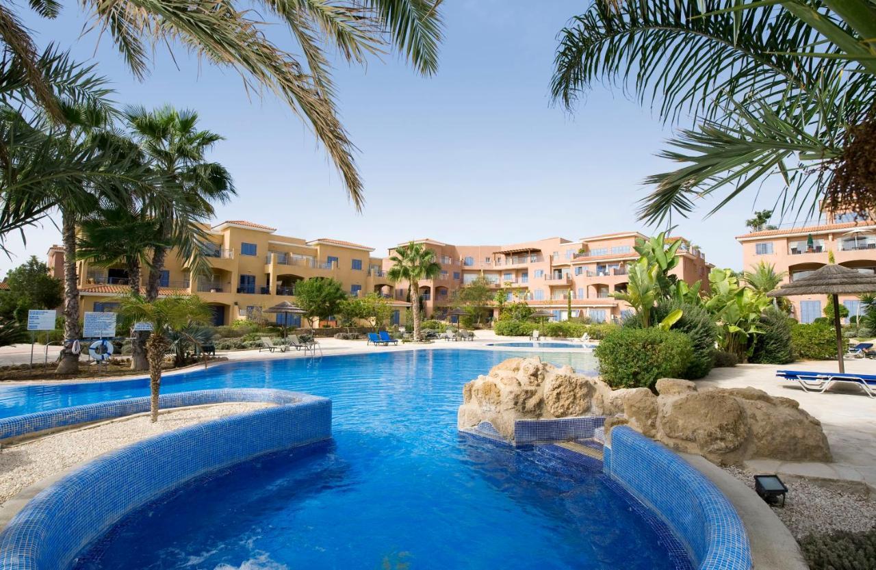Comfortable 2 Bedroom In Popular Limnaria Gardens Apartment