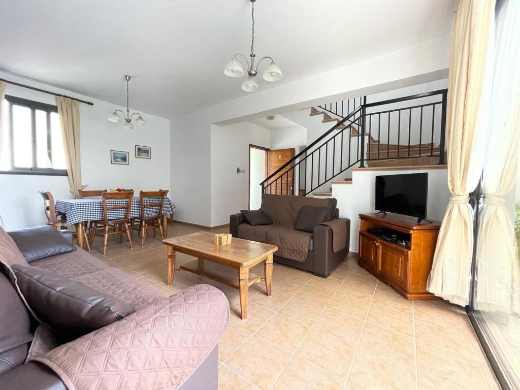 Villa Spacious 3 Bedroom Private Pool Paphos