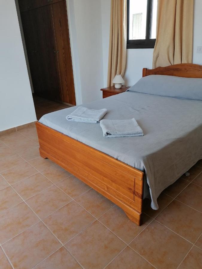 Spacious 3 Bedroom Private Pool Villa Paphos