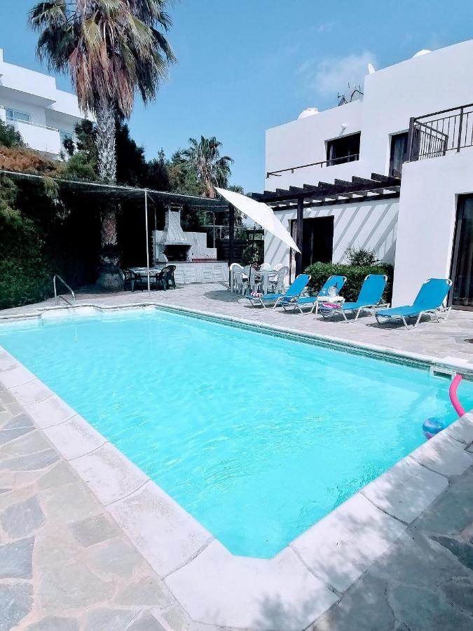 Spacious 3 Bedroom Private Pool Villa Paphos