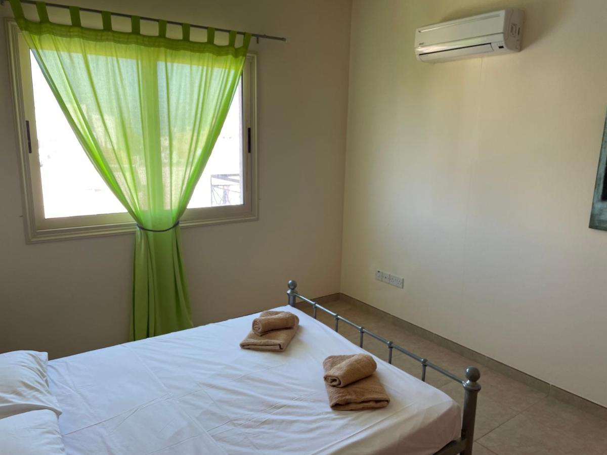 Kings 1 Bedroom Apartment *