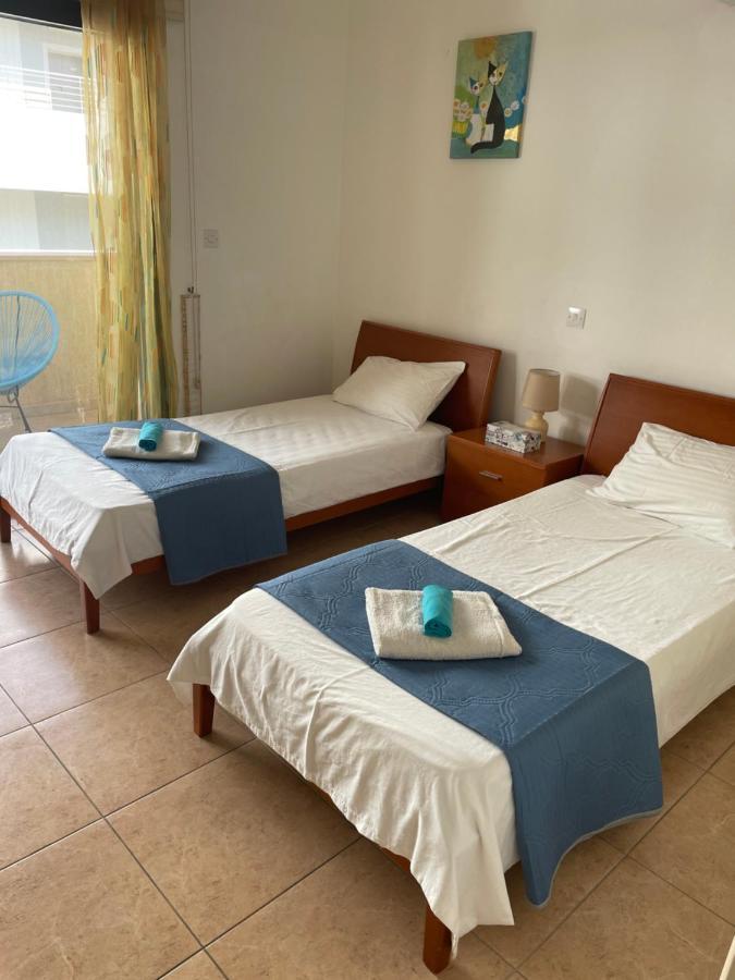 Pool Side 2 Bedroom Queens Gardens Complex * Paphos