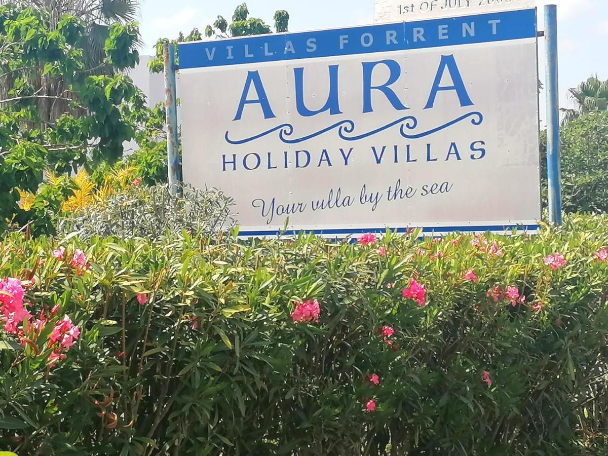 Spacious 3 Bedroom Private Pool Villa *
