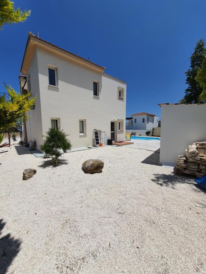 Serapho * Paphos