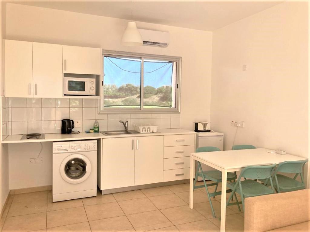 Ariadne Apartments Apartamento Paphos