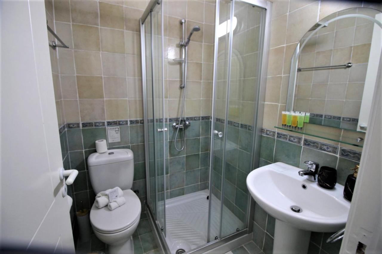 Cosea Living: Seaside 2 Bedroom Flat Kings Palace 209 * Paphos