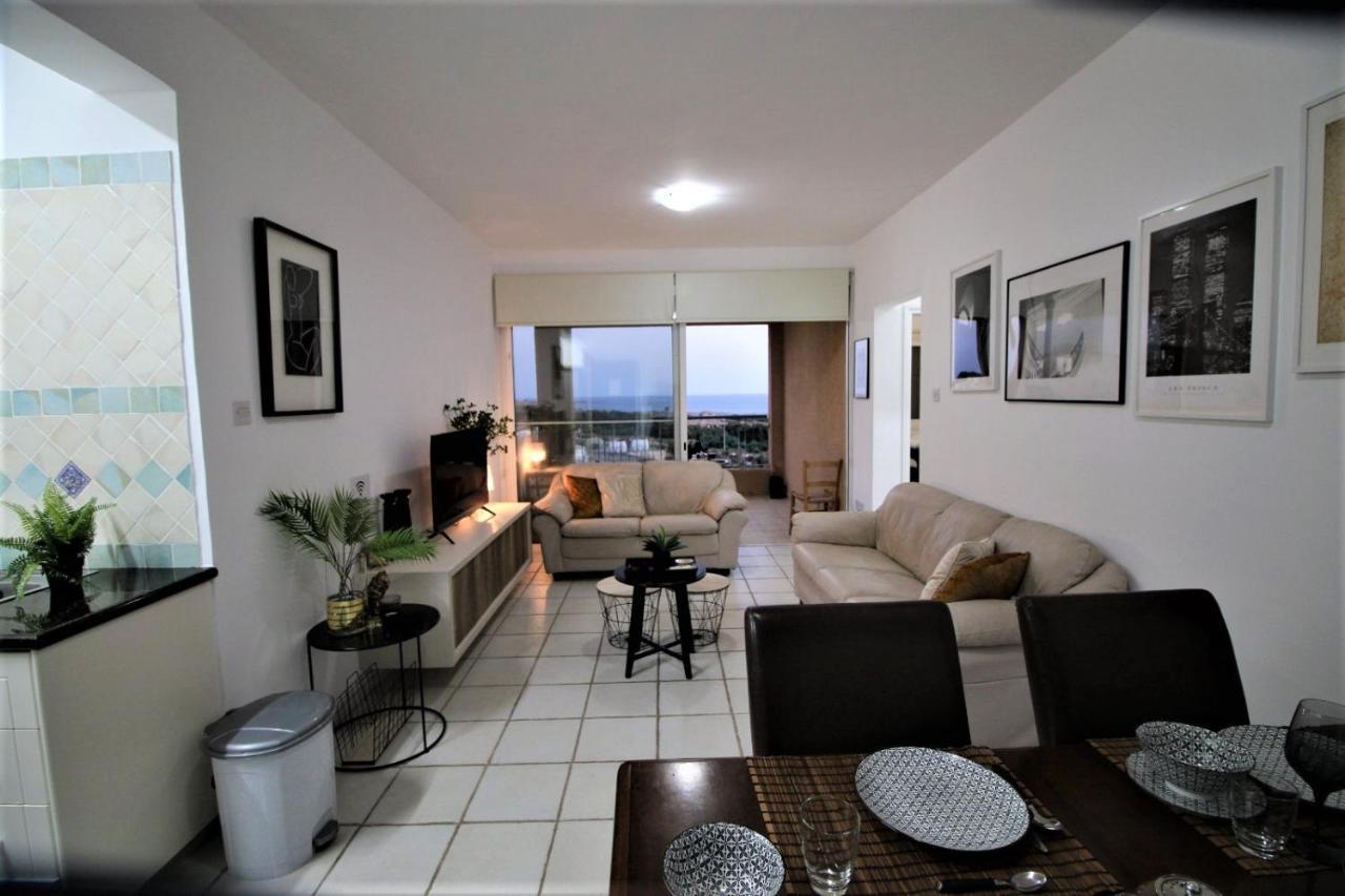 Cosea Living: Seaside 2 Bedroom Flat Kings Palace 209 Apartment *