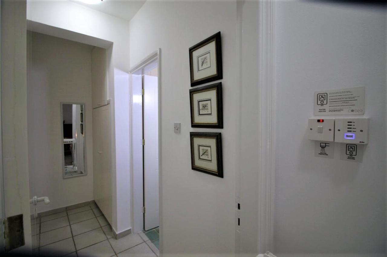 Cosea Living: Seaside 2 Bedroom Flat Kings Palace 209 * Paphos