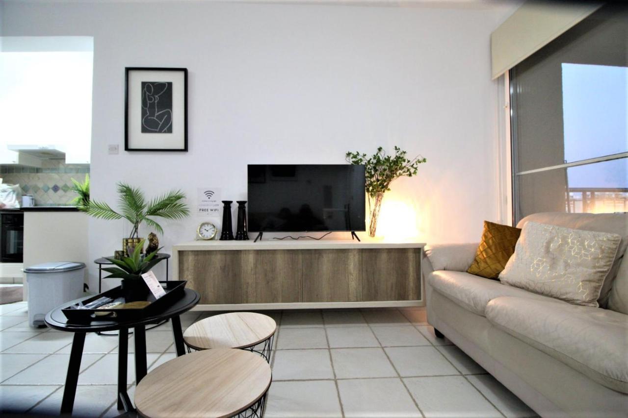 Apartment Cosea Living: Seaside 2 Bedroom Flat Kings Palace 209