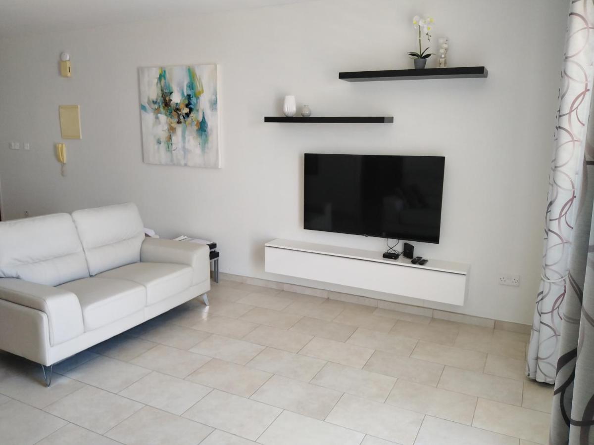 Kato Apartment *