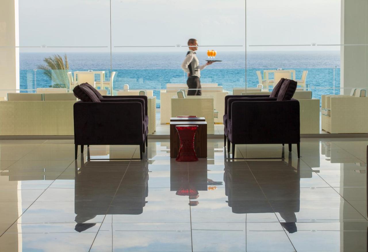 Resort King Evelthon Beach & 5*