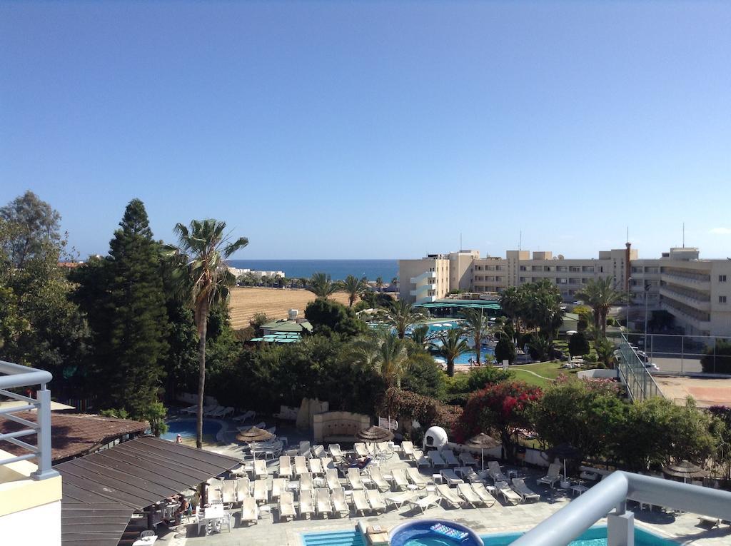 Gardens Hotel 3*