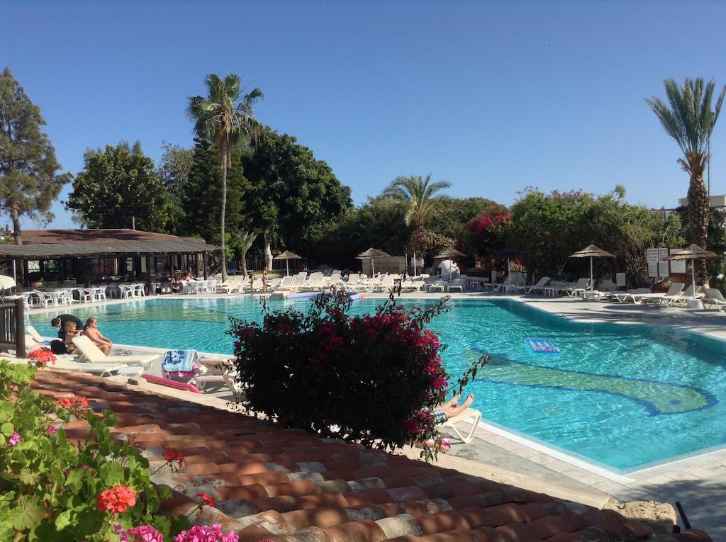 Gardens Hotel