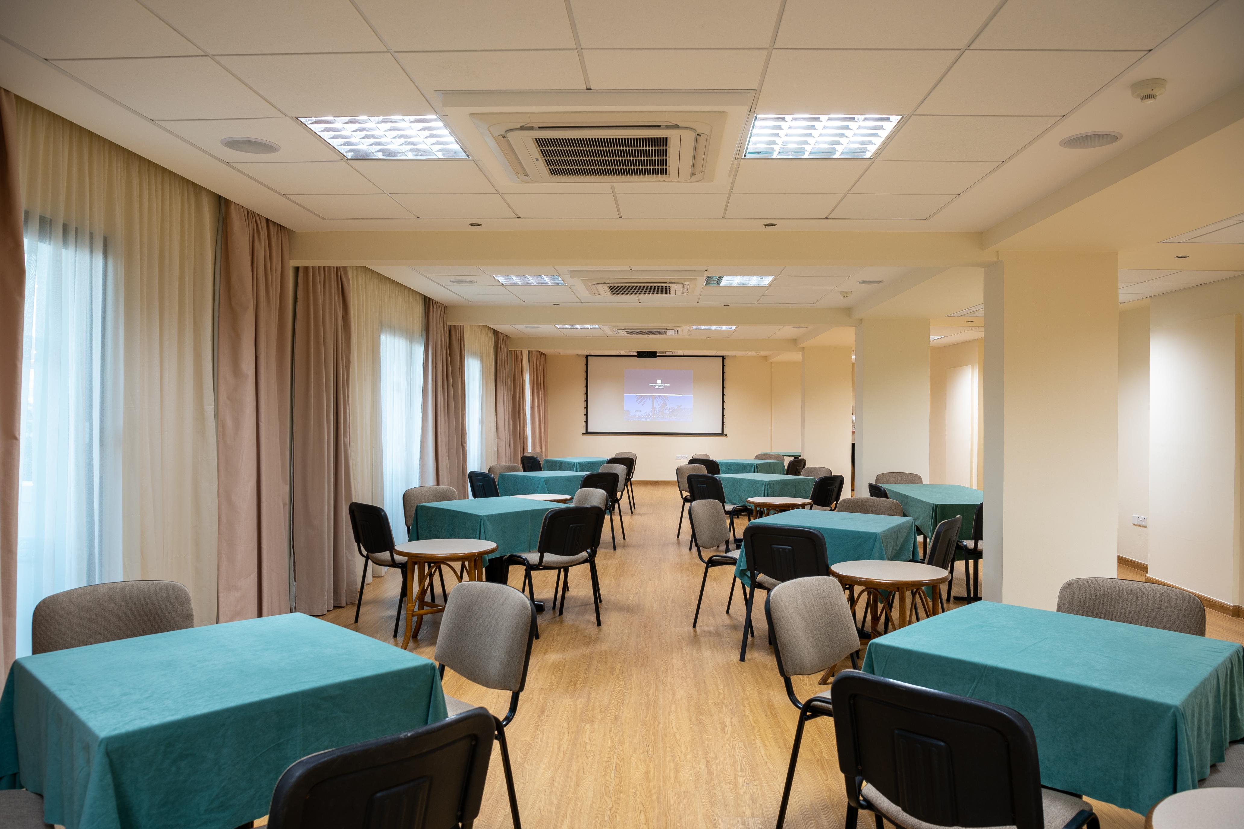 Constantinou Bros Athena Beach 4* Geroskipou