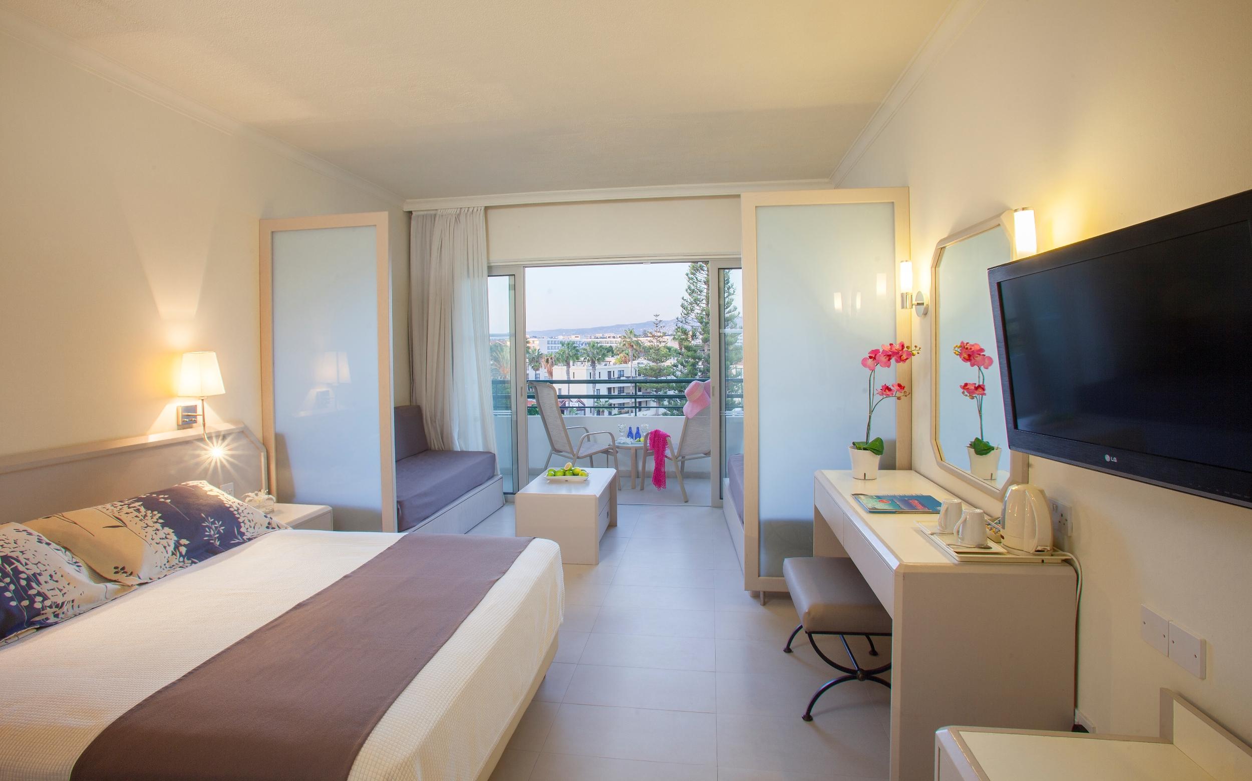 Resort Louis Imperial Beach Paphos