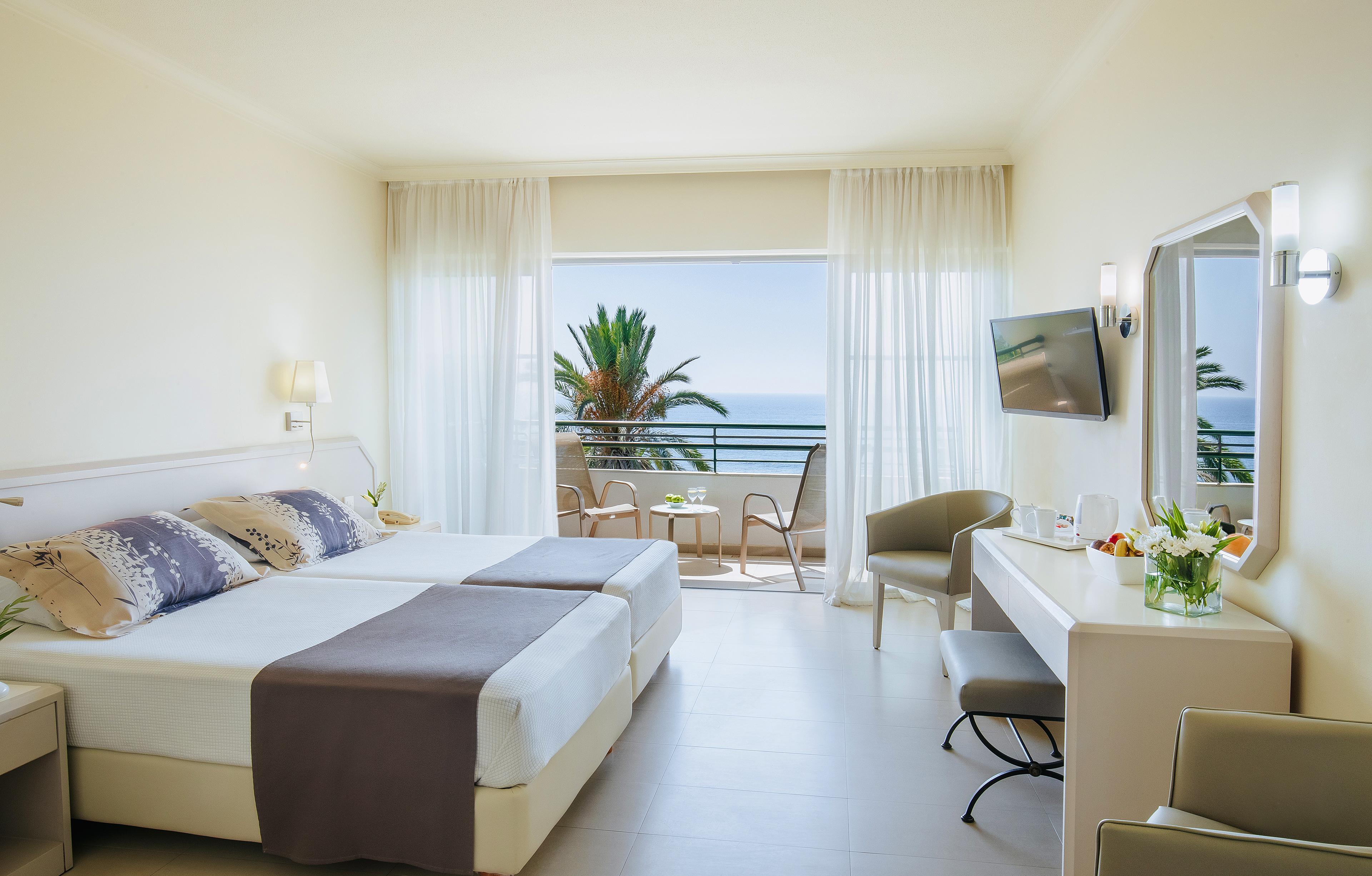 Louis Imperial Beach Resort 4*