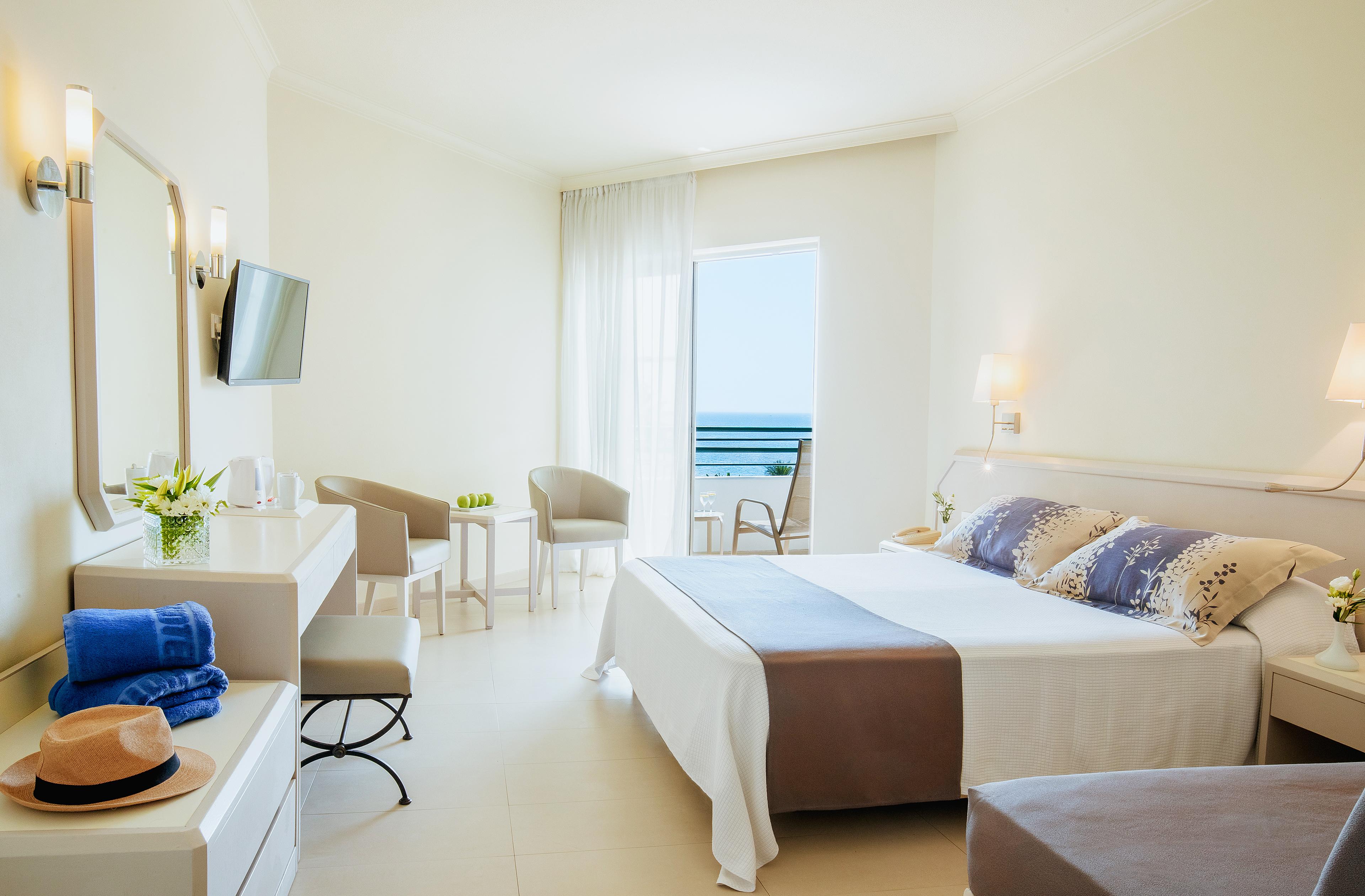 Resort Louis Imperial Beach Paphos