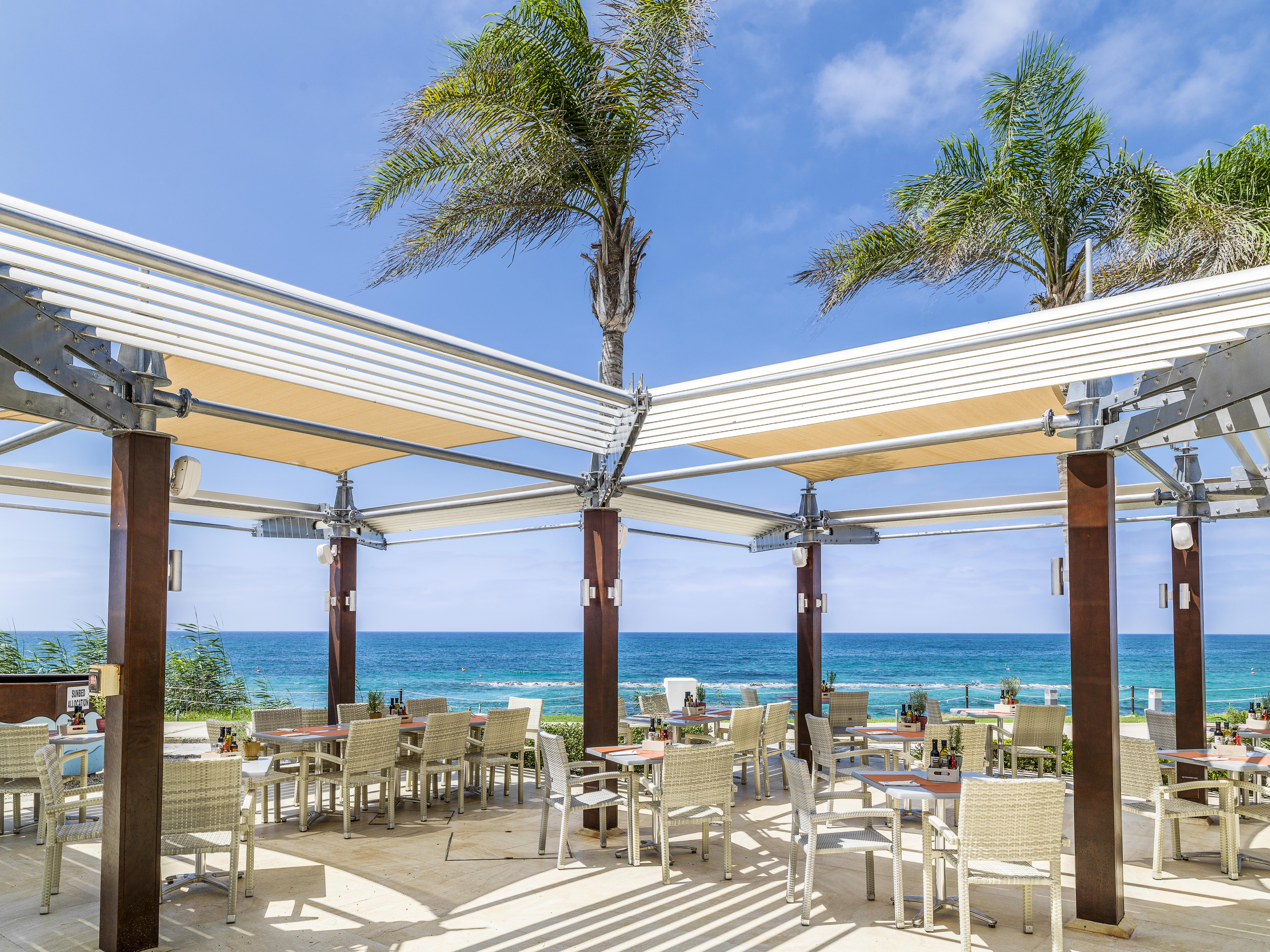 Hotel Alexander The Great Beach