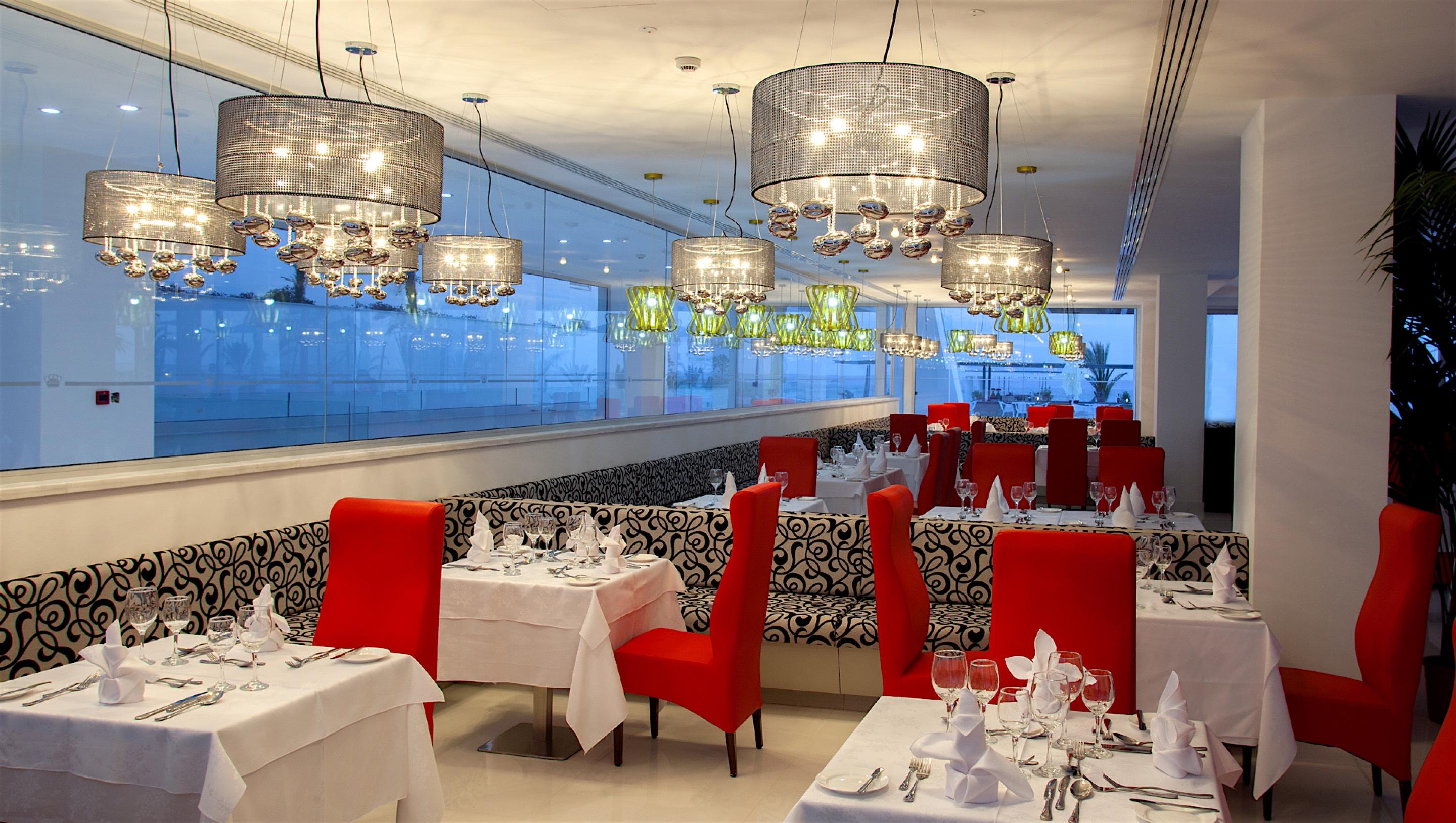 King Evelthon Beach & Resort 5*