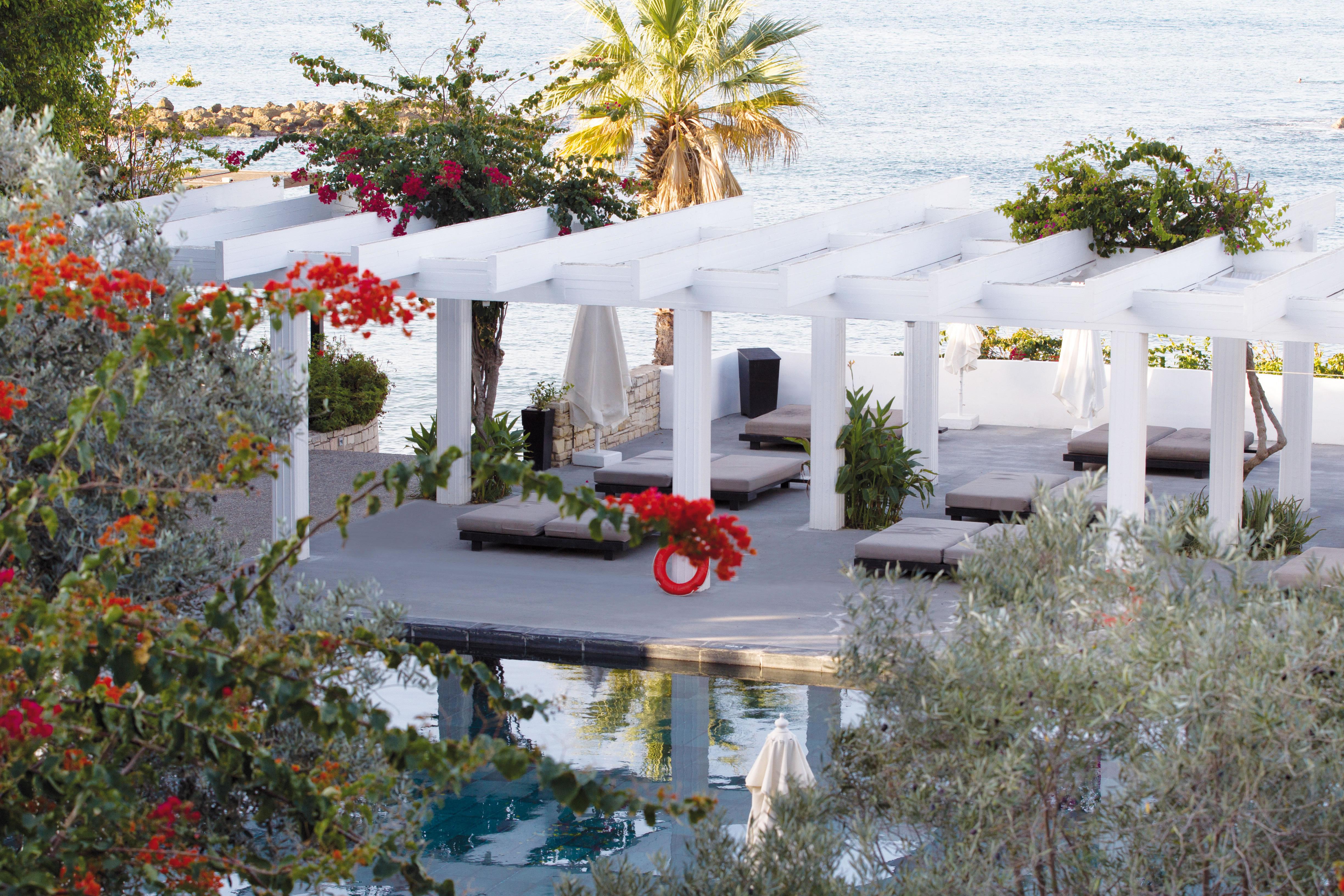 Almyra Hotel