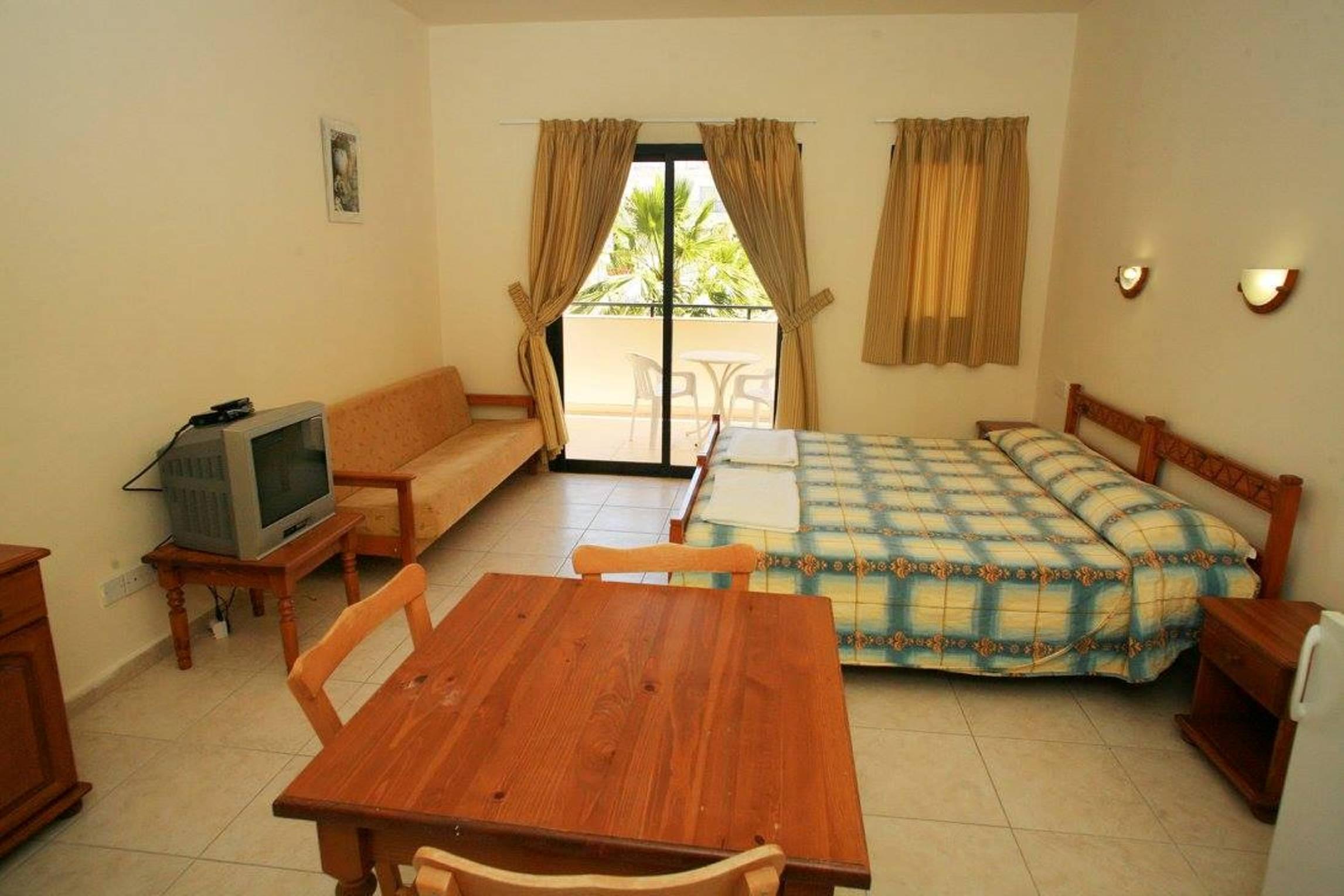 New York Plaza Aparthotel Paphos