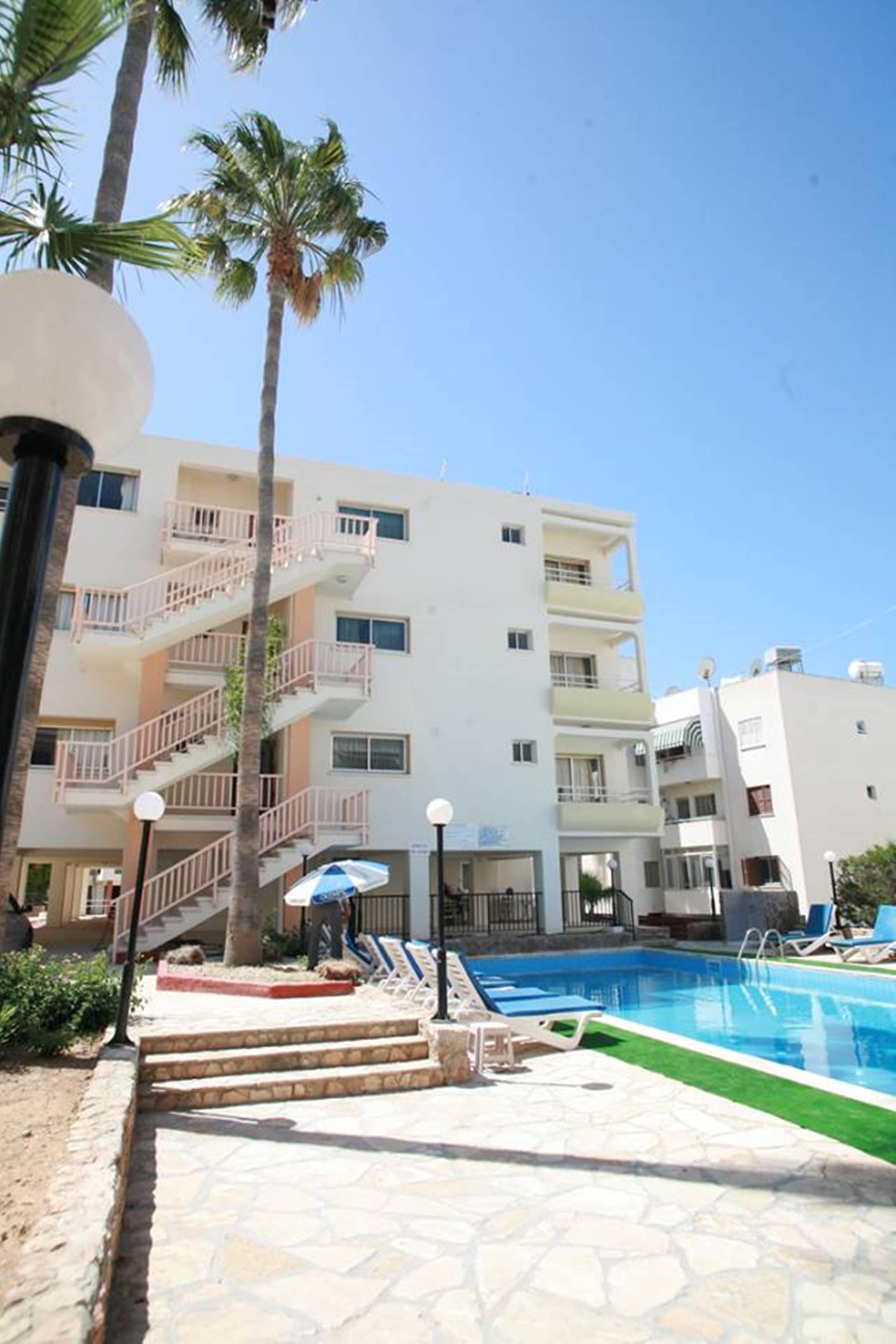 Aparthotel New York Plaza Paphos