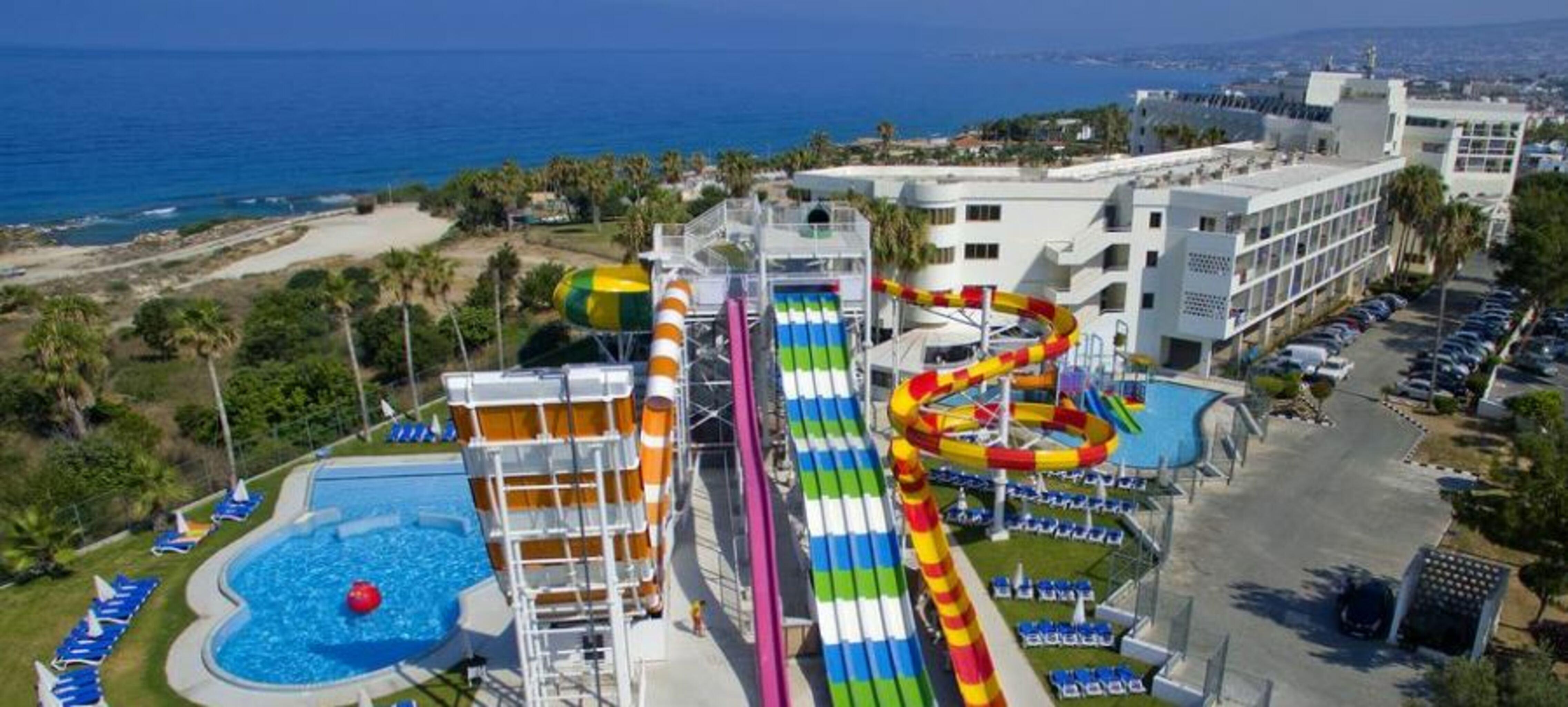 Leonardo Laura & Splash 4*