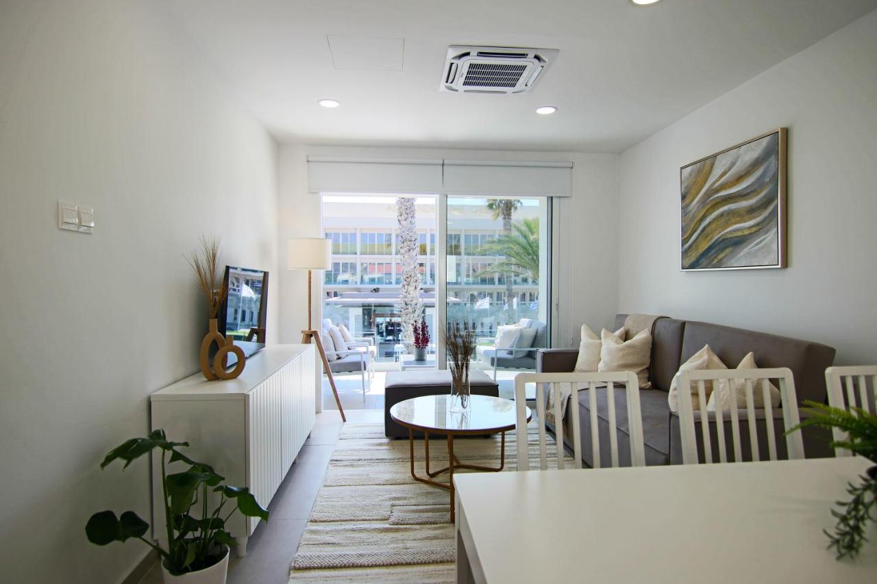 Phaedrus Living: Seaview Luxury Flat Limnaria 114 *
