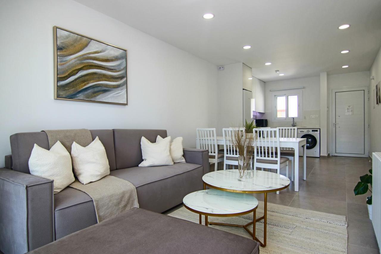 Phaedrus Living: Seaview Luxury Flat Limnaria 114 Apartment