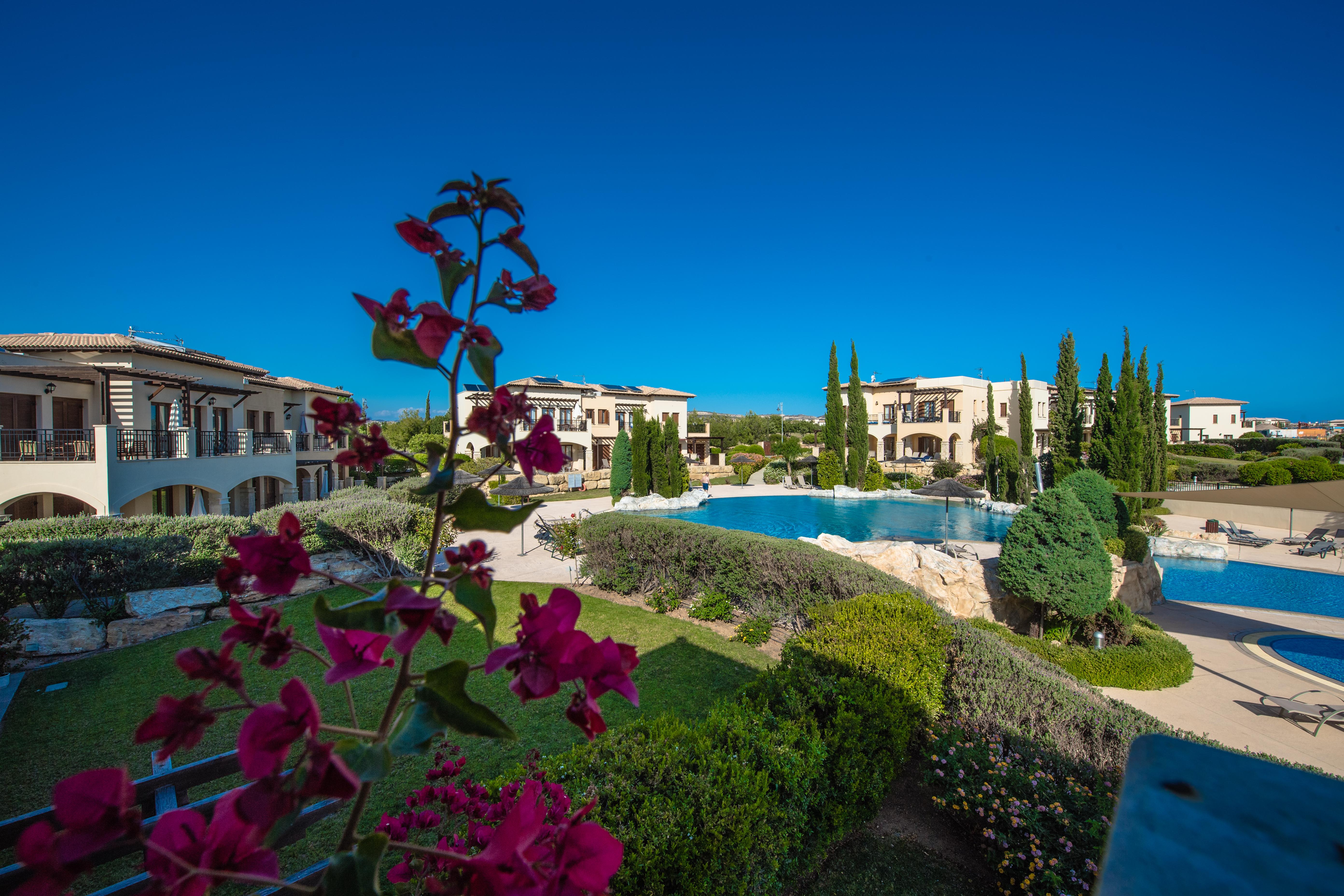 Aphrodite Hills Golf & Residences - *