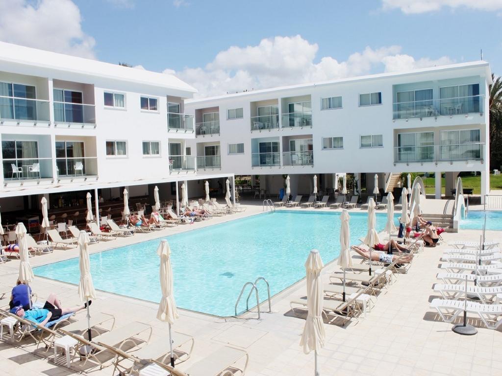 Sofianna Aparthotel 3*