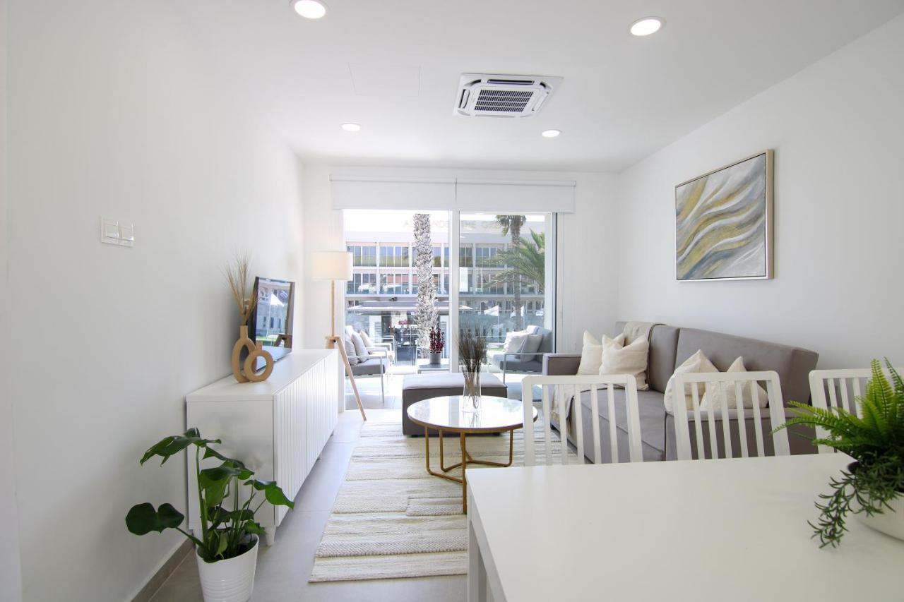 Phaedrus Living: Seaview Luxury Flat Limnaria 114 Paphos