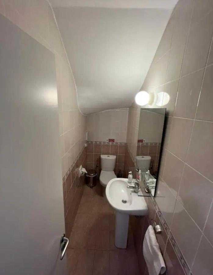 Marias Spacious Aparment * Paphos
