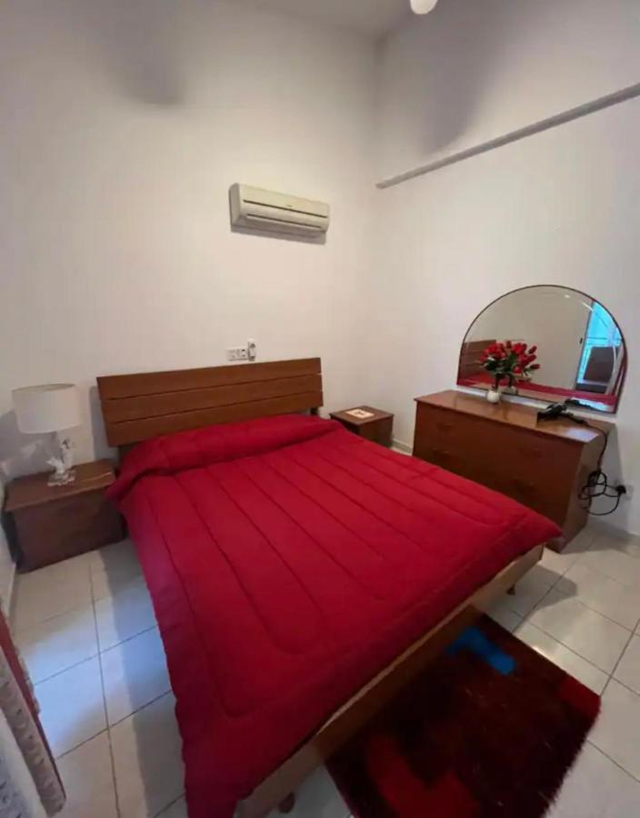 Marias Spacious Aparment Apartment Paphos