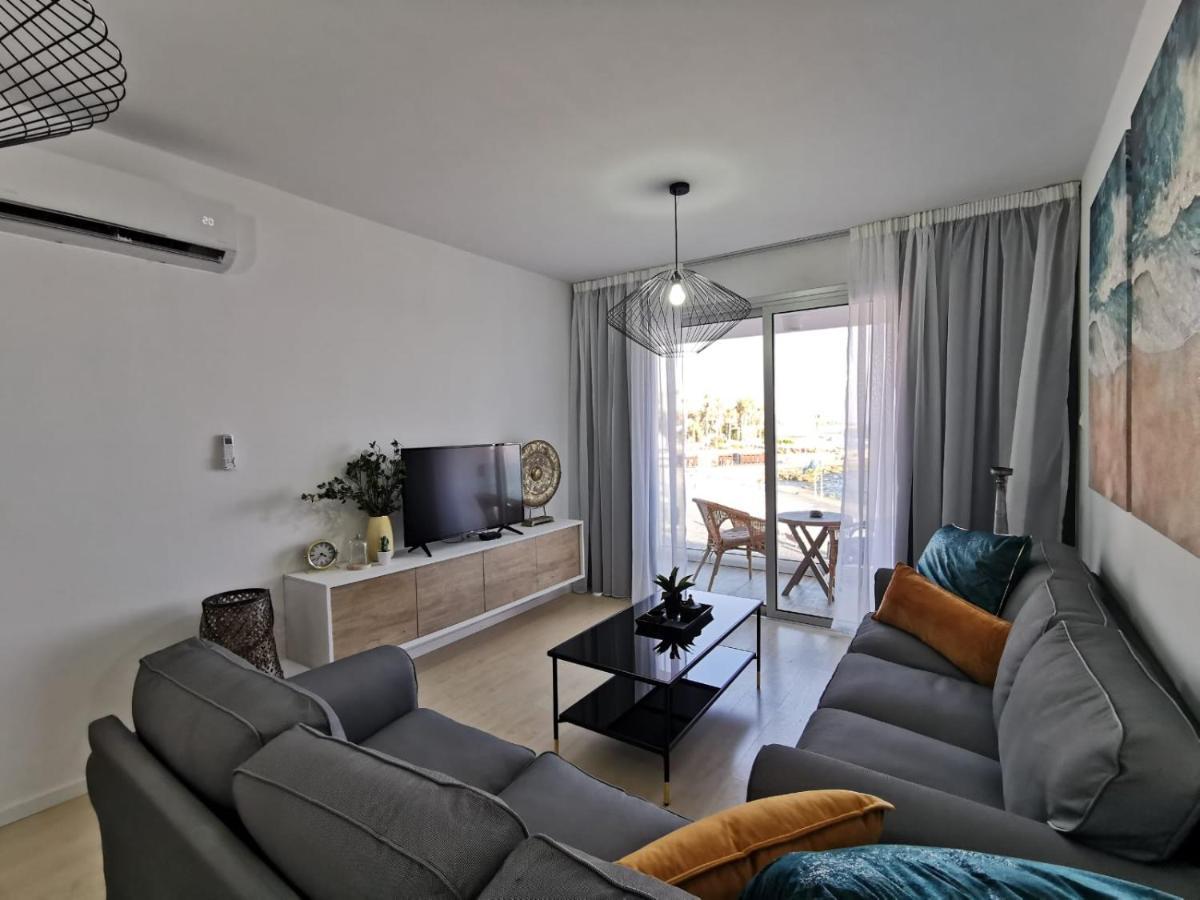 Cosea Living: Seaside Two Bedroom Flat In Harbour 106 Paphos