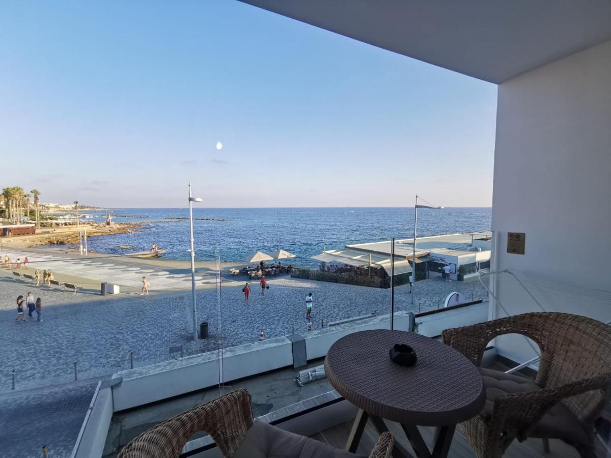 Cosea Living: Seaside Two Bedroom Flat In Harbour 106 Apartment Paphos