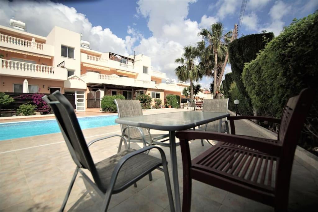 Pool-side 2 Bedroom In * Paphos