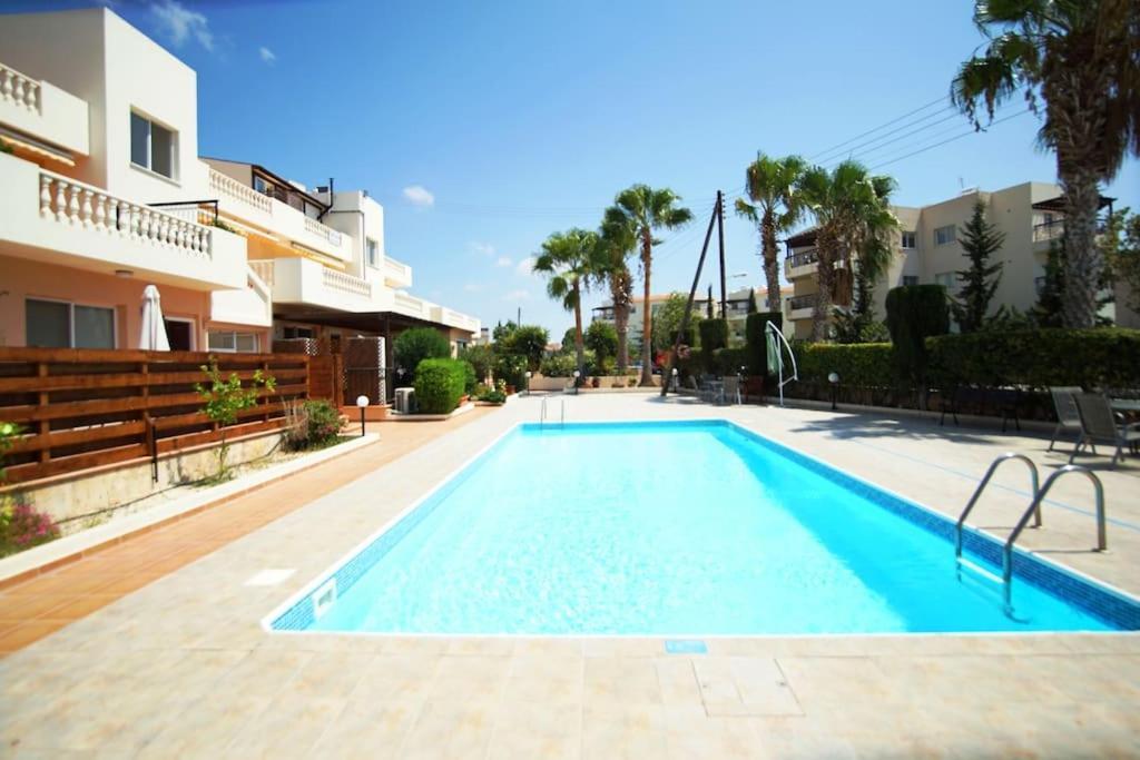 Pool-side 2 Bedroom In * Paphos
