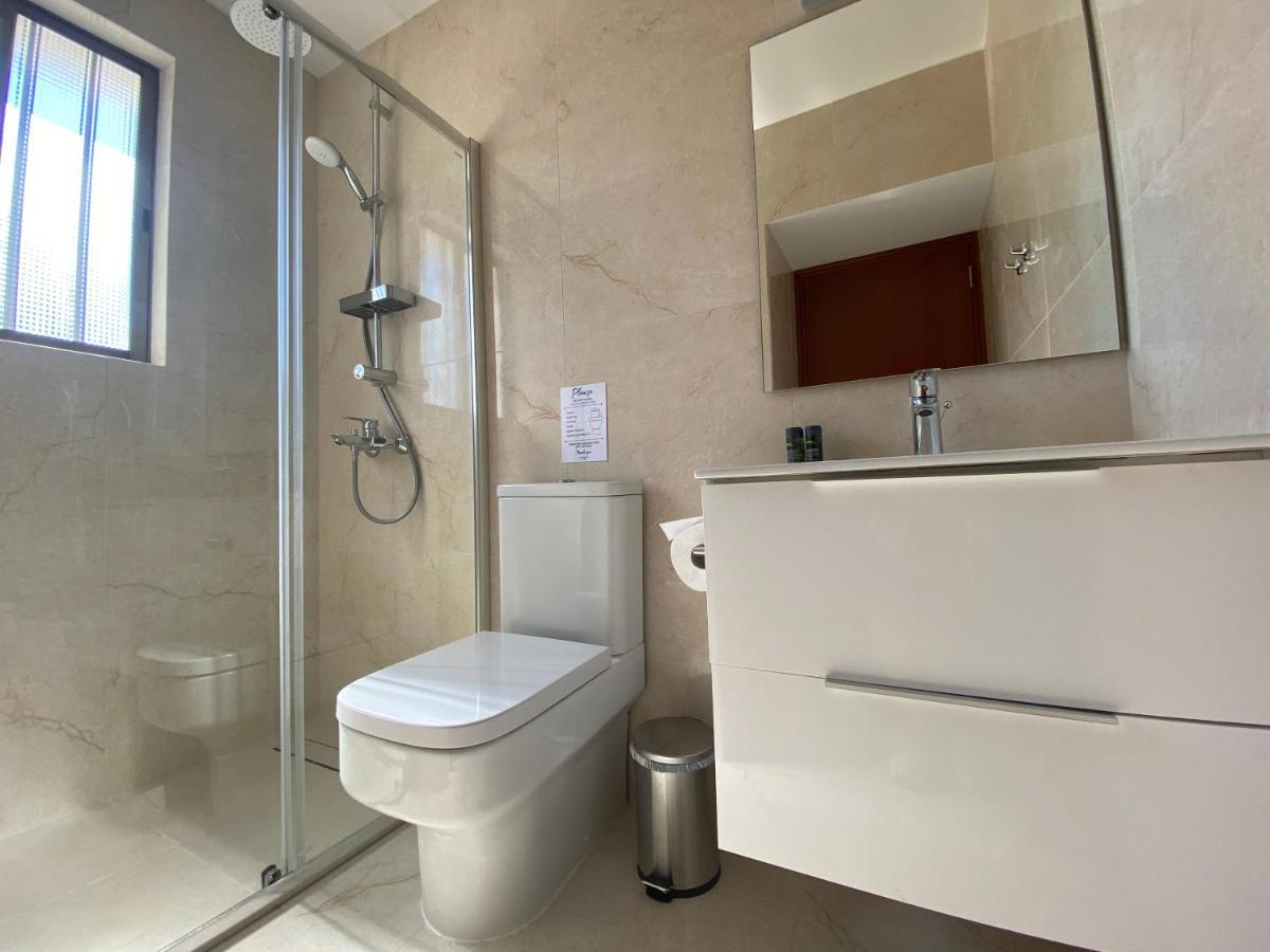 Phaedrus Living: View Luxury Flat Androcleous Apartment