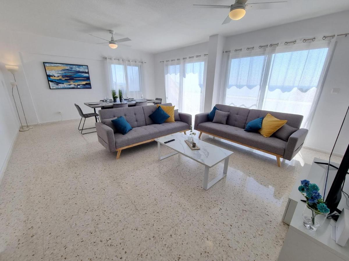 Diamond Sea View Penthouse Apartment Paphos