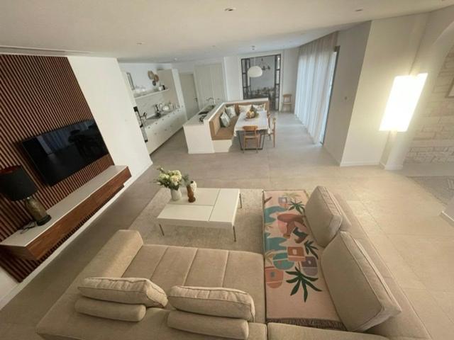 Luxury Contemporary Villa Paphos