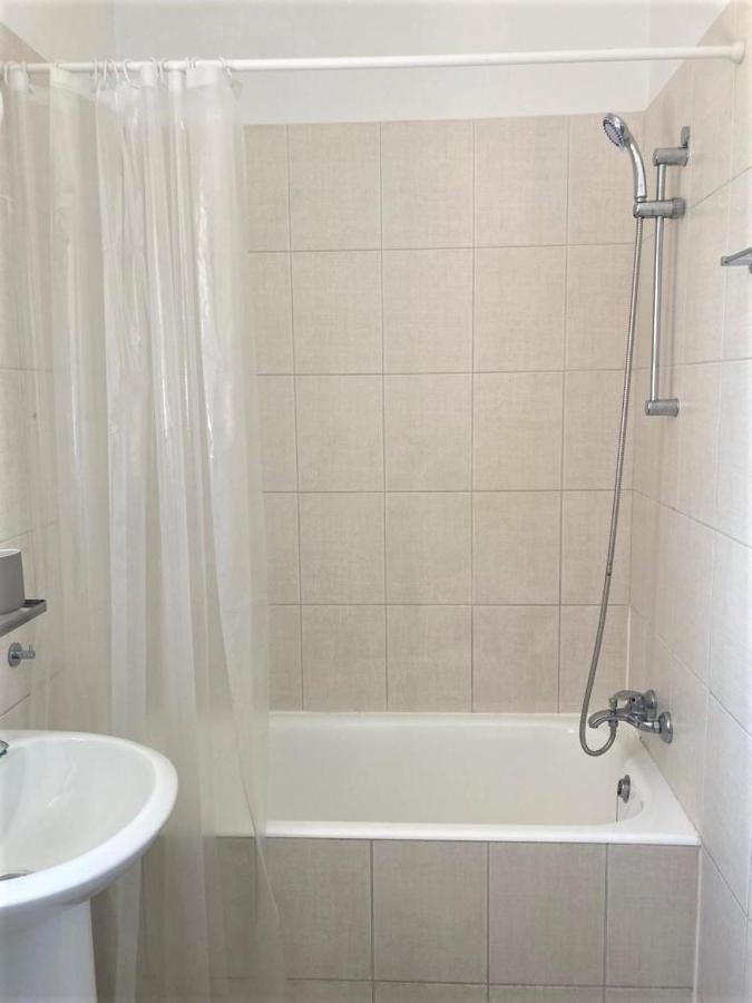 Ariadne Apartments *